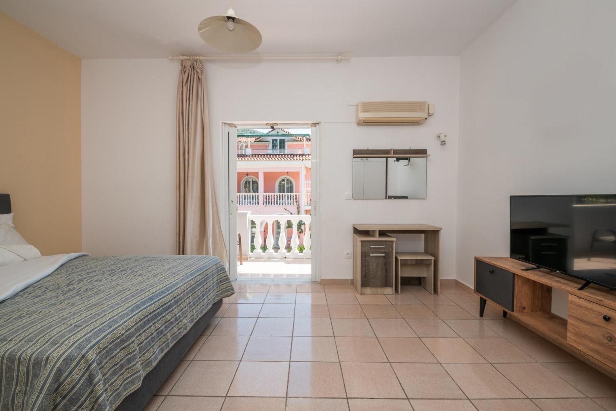 Markella Holiday Resort By "Elite" Marathiás Екстериор снимка